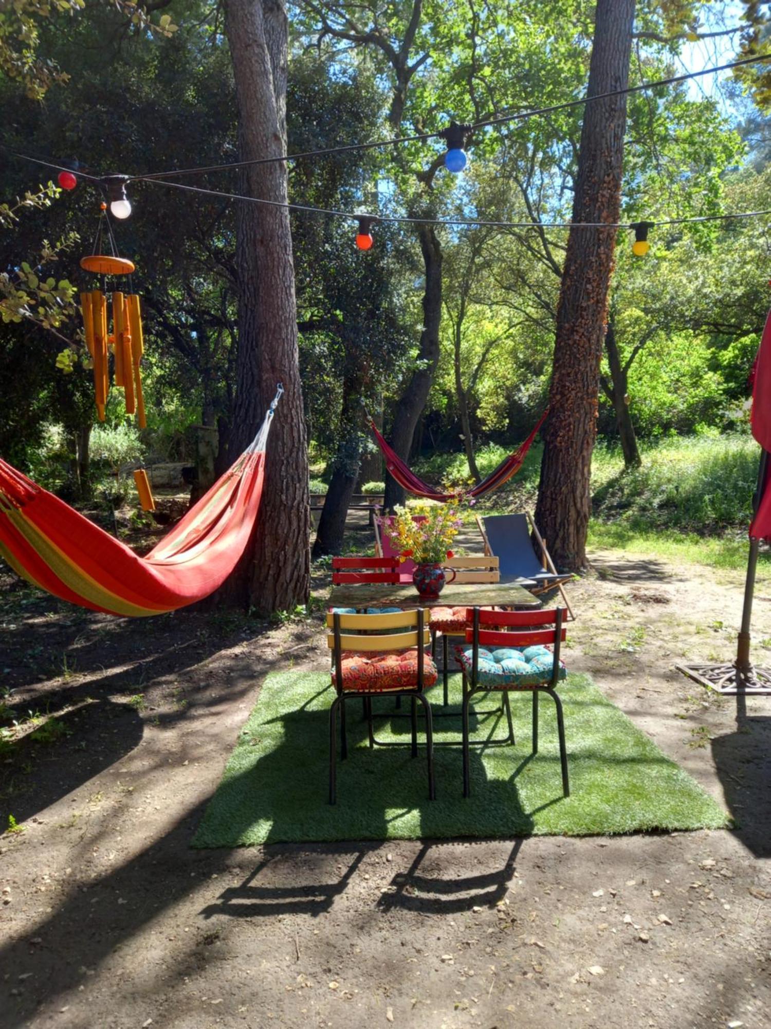 La Roulotte Du Petit Paradis Saint-Rémy-de-Provence Extérieur photo