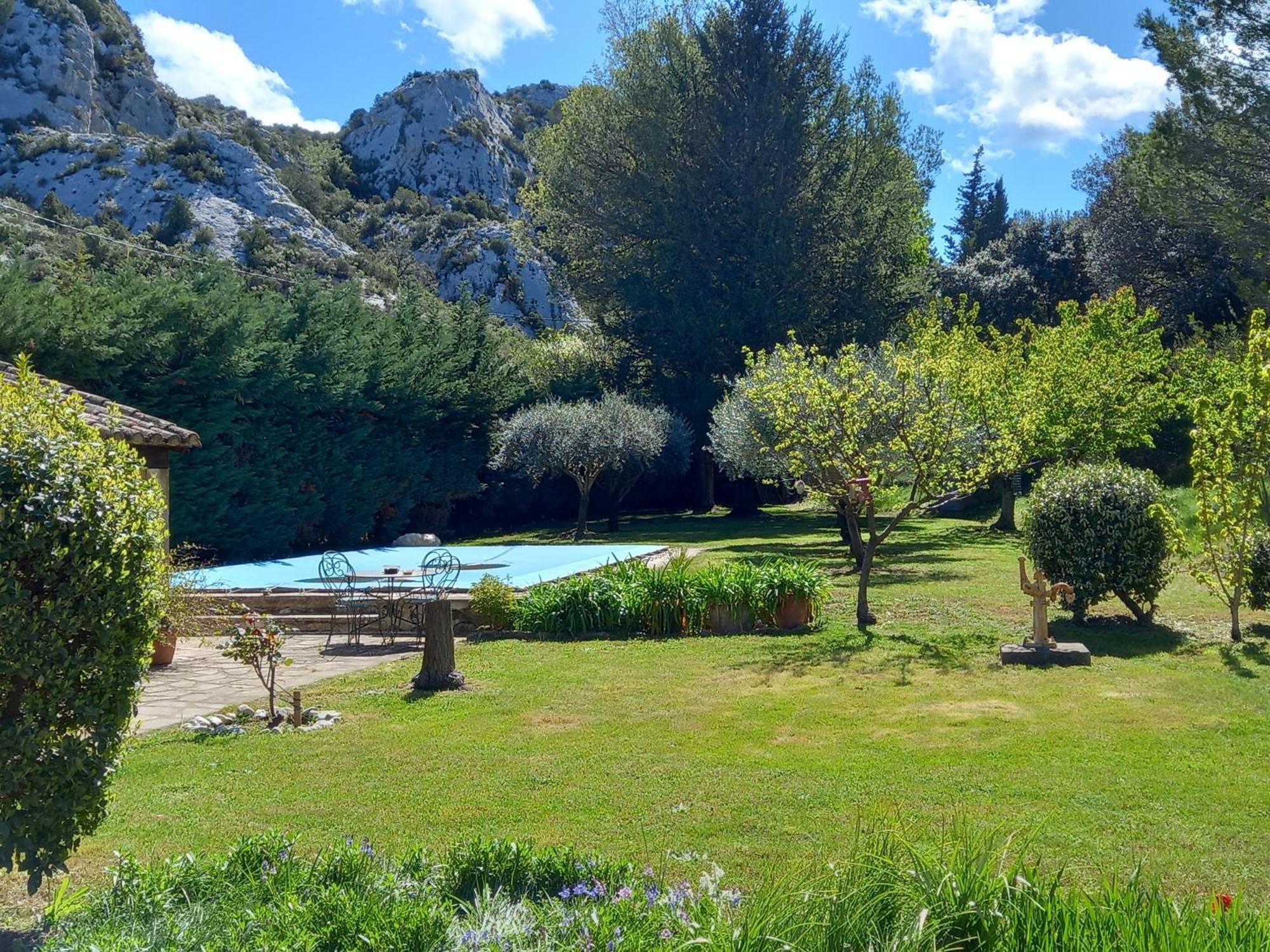 La Roulotte Du Petit Paradis Saint-Rémy-de-Provence Extérieur photo